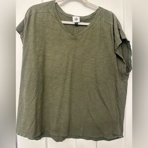 Women's Short Sleeve Olive Tee